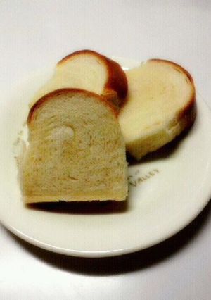 苺ラテ de 食パン-レシピのメイン写真
