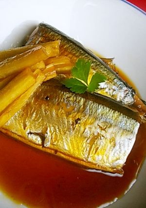 簡単麺つゆで♪さんまの煮付け♪ごぼう添-レシピのメイン写真