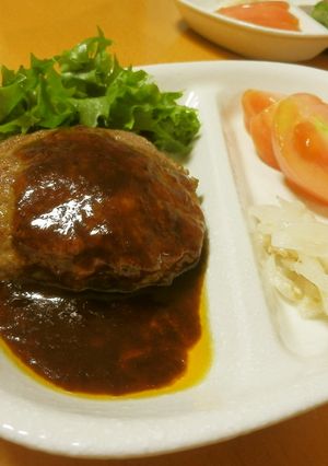 食パンで☆ふっくらかさ増しハンバーグ-レシピのメイン写真