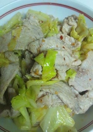豚バラとキャベツの炒めもの(ラー油in)-レシピのメイン写真