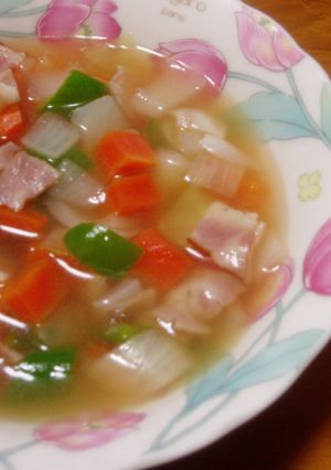 ヘルシー！ベーコンと野菜のごろごろスープ-レシピのメイン写真