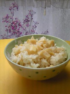 塩麹で♪ふっくらツヤツヤ☆たけのこごはん-レシピのメイン写真