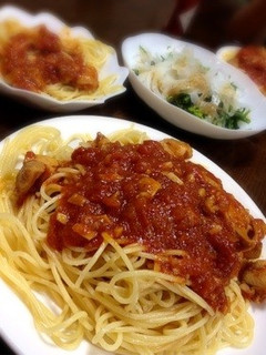 家のトマトソースパスタ-レシピのメイン写真