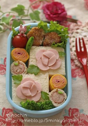 【キャラ弁】魚肉ソーセージのバラ弁当-レシピのメイン写真