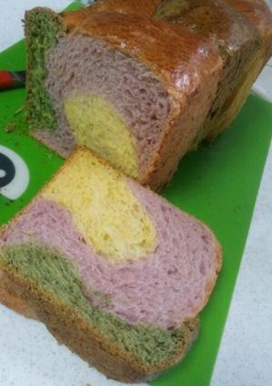 ふわふわぁな三色編み込みパン♪-レシピのメイン写真