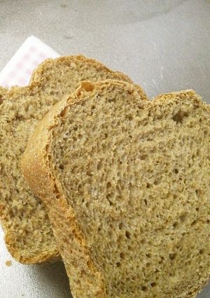 ＨＢで全粒粉１００％食パン-レシピのメイン写真