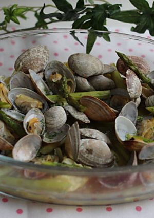 アスパラとあさりと春キャベツのレンジ蒸し-レシピのメイン写真
