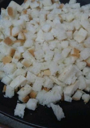 食パンの耳～レンジでクルトンに～-レシピのメイン写真