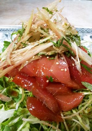 漬けマグロの韓国風野菜たっぷりサラダ-レシピのメイン写真
