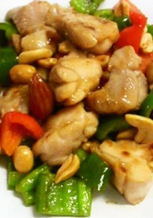 家庭で簡単♪鶏肉とナッツの炒めもの-レシピのメイン写真
