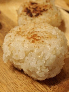 塩麹とゴマで焼きおにぎり-レシピのメイン写真