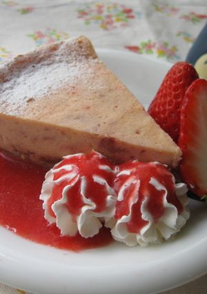 甘酸っぱい苺チーズケーキ♡(簡単炊飯器)-レシピのメイン写真