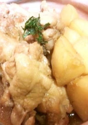 簡単！鶏手羽元のさっぱりレモン煮-レシピのメイン写真