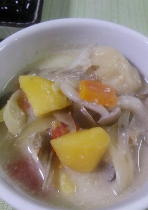 お団子入り*ほっこり*食べる豆乳みそ汁-レシピのメイン写真