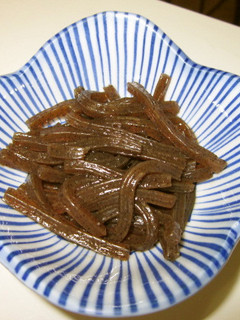 魚の煮汁で蒟蒻煮。-レシピのメイン写真
