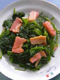 ほうれん草とベーコンの炒め物-レシピのメイン写真