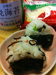 うんまい!枝豆と塩昆布ののりチーおにぎり-レシピのメイン写真