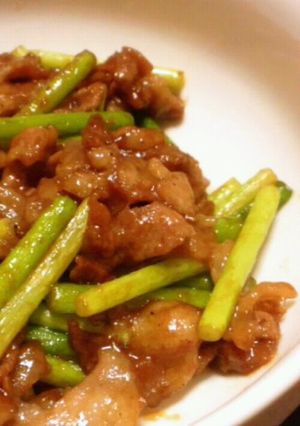 ビールに合う！！豚肉とにんにくの芽炒め-レシピのメイン写真