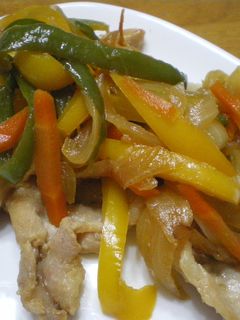 カラフル 豚肉しょうが焼き-レシピのメイン写真