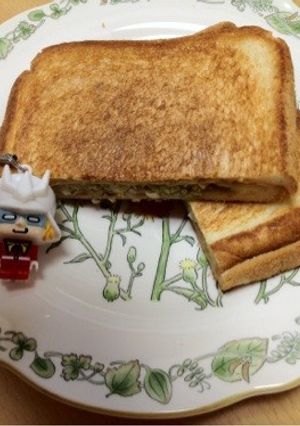 おやじ犬のリメイク☆餃子ホットサンド-レシピのメイン写真
