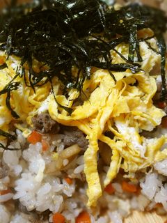 牛肉入りきんぴらちらし寿司-レシピのメイン写真