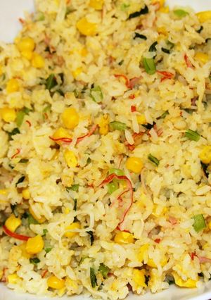 子供も大好き！小松菜とカニカマの炒飯-レシピのメイン写真
