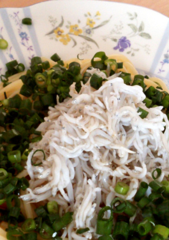 釜揚げしらすと青ネギの和風パスタ-レシピのメイン写真