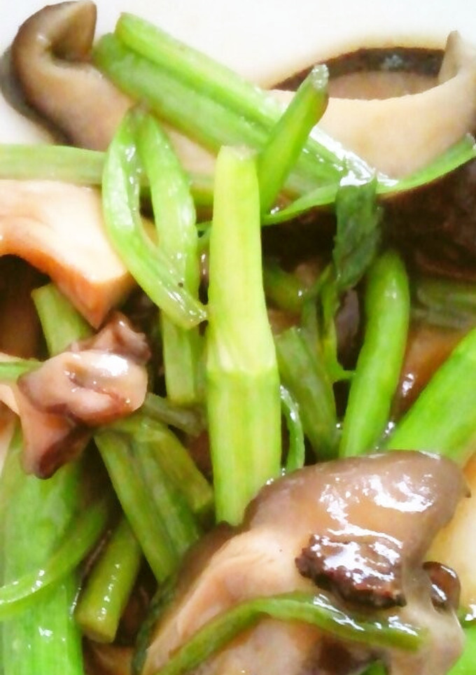 椎茸とセリの甘辛炒め-レシピのメイン写真