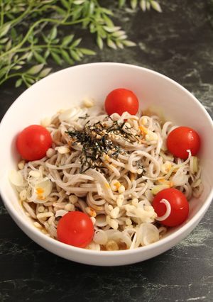 簡単！中華ぶっかけそば☆ざるそばリメイク-レシピのメイン写真