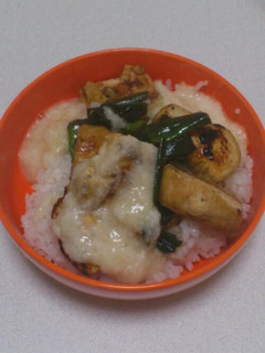 鶏ネギとろろ丼-レシピのメイン写真
