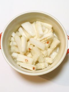 超簡単!塩麹で大根のお漬け物♪-レシピのメイン写真