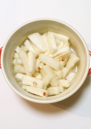 超簡単！塩麹で大根のお漬け物♪-レシピのメイン写真