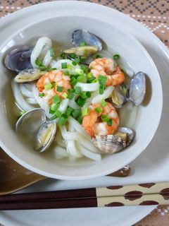 海老とアサリのあっさり塩レモンうどん-レシピのメイン写真