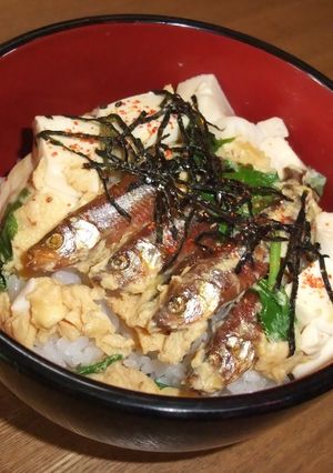 ワカサギ甘露煮de玉子丼-レシピのメイン写真