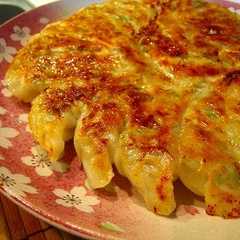 รูปของ プチプチ食感を楽しめるヘルシー餃子