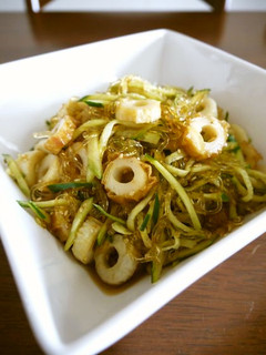 海藻麺とちくわの梅肉入り中華サラダ♪-レシピのメイン写真