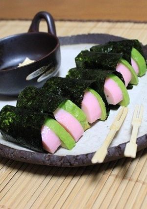 アボカドとかまぼこの海苔巻き-レシピのメイン写真