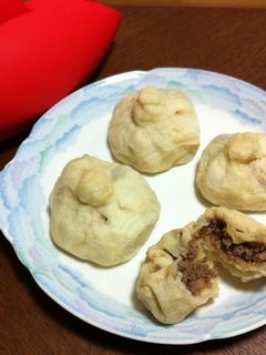 レンジで1分♪肉まん☆ルクエ白パン☆-レシピのメイン写真