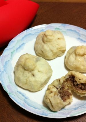 レンジで1分♪肉まん☆ルクエ白パン☆-レシピのメイン写真