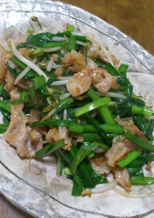 豚ニラ炒め☆簡単で美味しい一品(^3^)-レシピのメイン写真