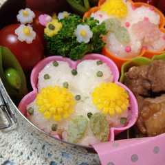รูปของ キャラ弁☆デコ弁☆タンポポ♪
