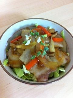 ☆簡単美味☆たっぷり野菜の甘辛豚バラ丼☆-レシピのメイン写真