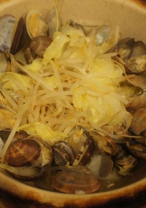 春キャベツともやし＆あさりの塩麹蒸し煮-レシピのメイン写真