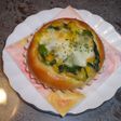コーンとほうれん草のグラタンパン♪