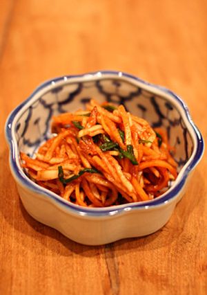 【基本的な薬念で作る】大根と人参のキムチ-レシピのメイン写真