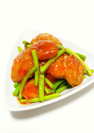 鶏もも肉とニンニクの芽のチリソース♪-レシピのメイン写真