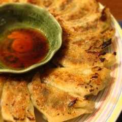 รูปของ うちの定番！肉餃子
