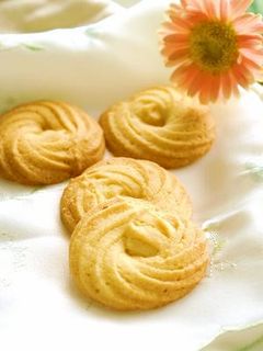 ココナッツミルクの絞り出しクッキー-レシピのメイン写真
