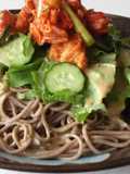 冷たいキムチ蕎麦～ごまだれ～