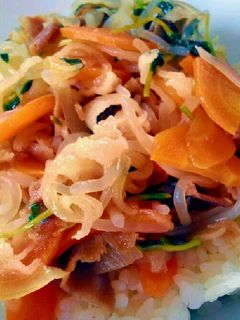 ダイエットに!野菜たっぷり豚丼-レシピのメイン写真
